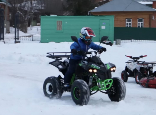 Максимальная скорость 80 км/ч